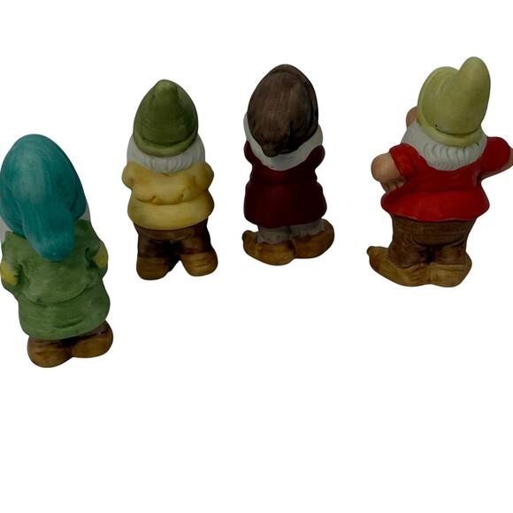 Vintage Disney Snow White Dwarfs Figurines Set of 4 Ceramic Korea 3” - Picture 4 of 7